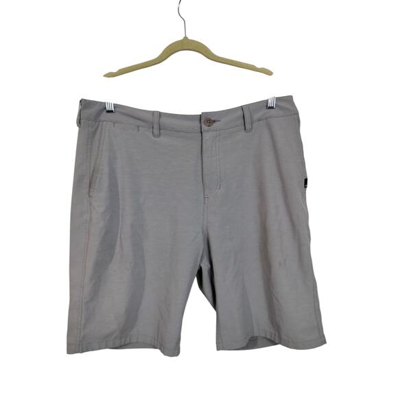 M676) Quiksilver Silver Amphibian Shorts Size 34 - Picture 1 of 11
